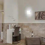 Navona Charme 게스트하우스 로마