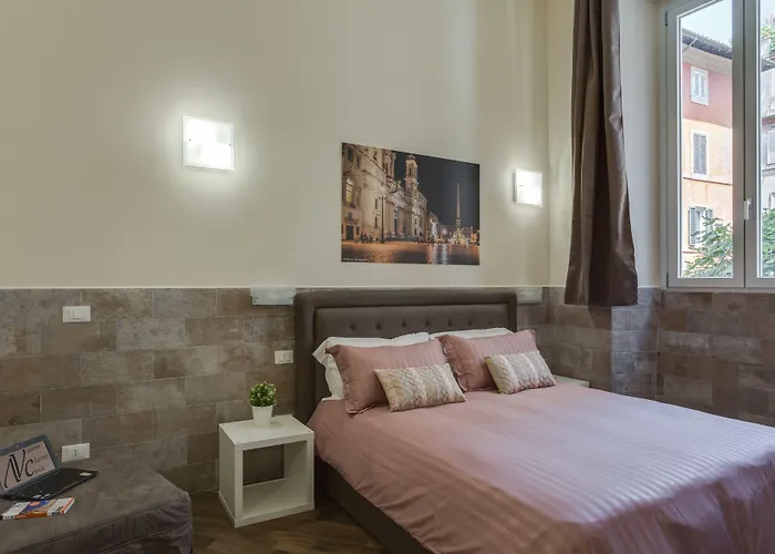 Navona Charme Pensión 4*